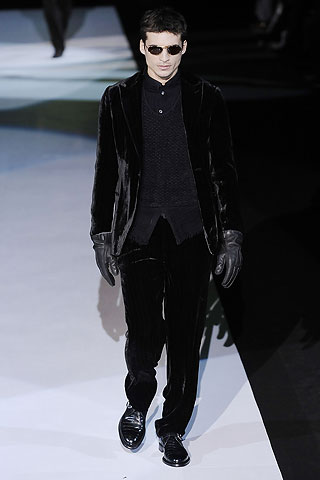 Giorgio Armani / - 2009-2010